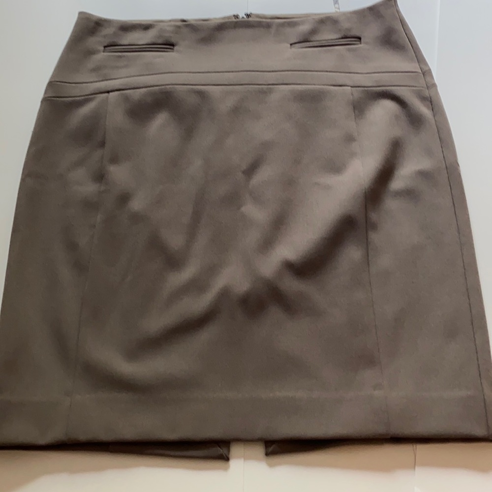 Express above knee suit skirt 2 light brown